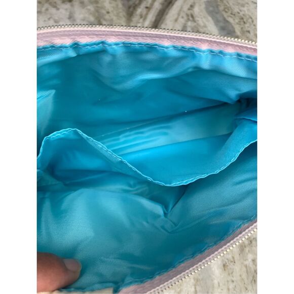 Cosmetic Bag Feather Design #makeup bag - Picture 4 of 5